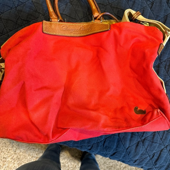 Dooney & Bourke red canvas satchel w crossbody strap - Picture 2 of 16